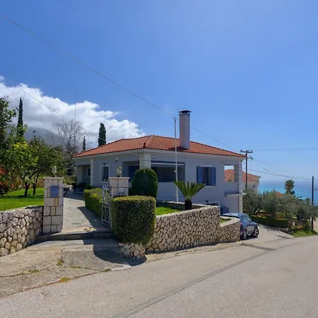 Artemis - Luxury Over Lourdas Bay Casa vacanze